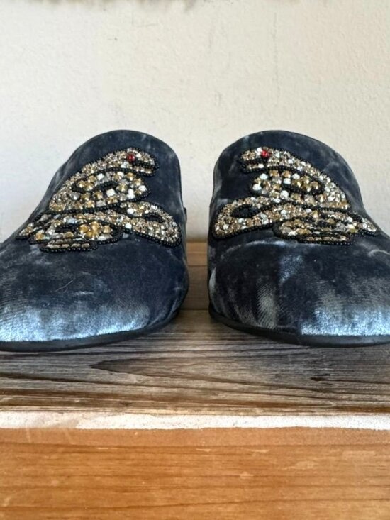 Steve Madden Hyde Blue Velvet Beaded Snake Slip on Flat Loafer Mules Size 8.5 - Picture 4 of 14